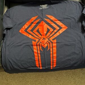Spiderman Men's Short Sleeve Tee in Navy with Red Spider Emblem